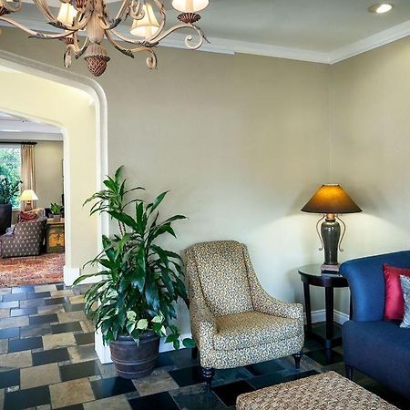 Plaza Inn & Suites At Ashland Creek ภายนอก รูปภาพ