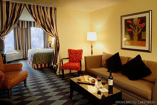 Plaza Inn & Suites At Ashland Creek ห้อง รูปภาพ