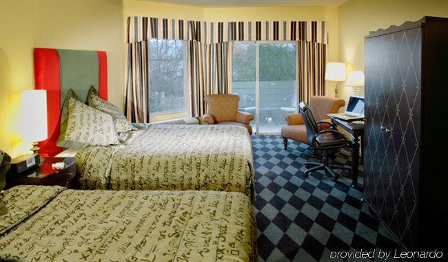 Plaza Inn & Suites At Ashland Creek ห้อง รูปภาพ