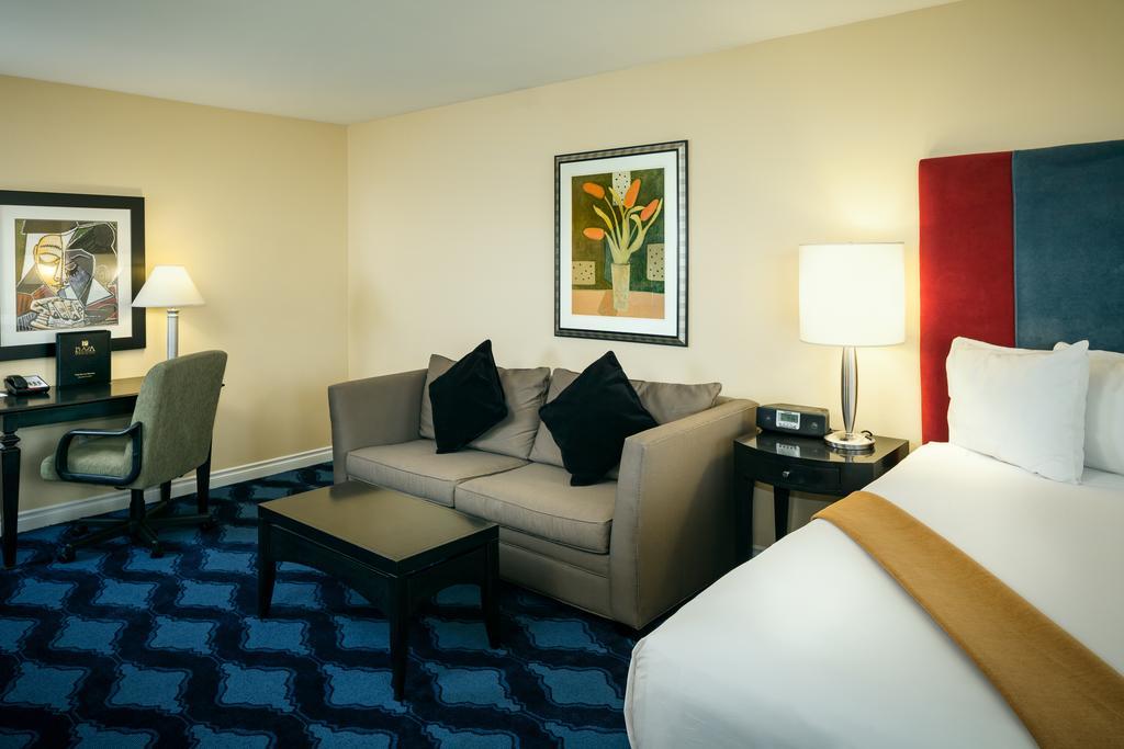 Plaza Inn & Suites At Ashland Creek ภายนอก รูปภาพ